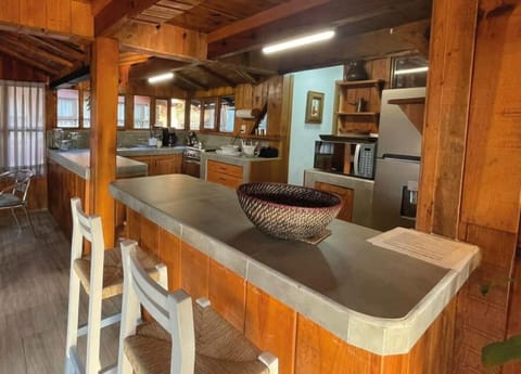 Comfort Cottage, Garden View | Private kitchen