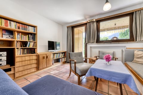 Dining room in the Haas holiday home in Vandans in Montafon.