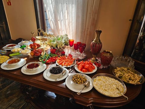 Daily buffet breakfast for a fee