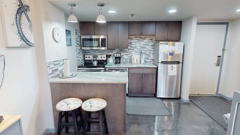 Indoors, Floor, Kitchen, Appliance, Microwave