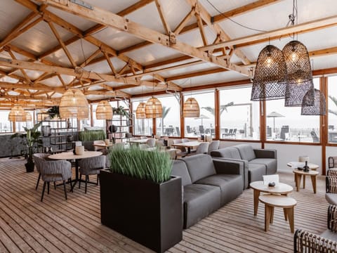Chalet | Dining