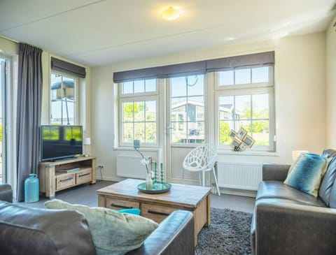 House | Living room