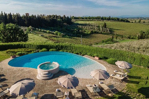 Fantastic holiday villa with swimming pool in Tavarnelle Val di Pesa.