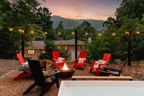 Enjoy our wellness oasis, complete with sauna, cold plunge, hot tub, and gas fire pit.