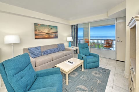 Relaxing Daytona Beach vacation rental for four.