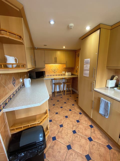 House | Private kitchen | Fridge, microwave, coffee/tea maker, electric kettle