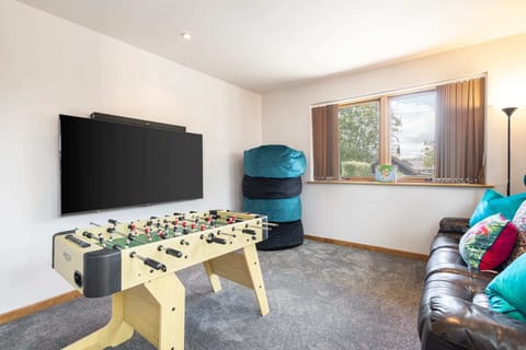 Crackin' View, Lanhead - Host & Stay