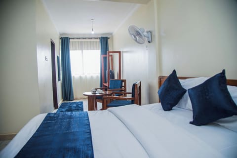 Deluxe Double Room | Free WiFi