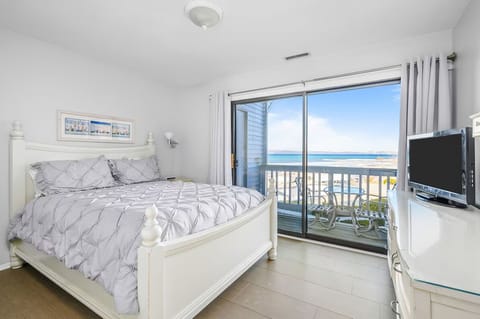 Bedroom with queen-size bed