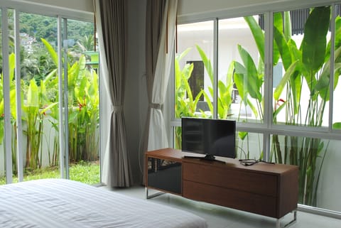 Comfort Villa | 2 bedrooms, in-room safe, iron/ironing board, WiFi (free)