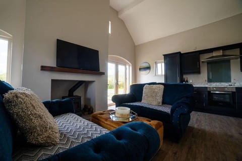 Cottage | Living area | TV, fireplace