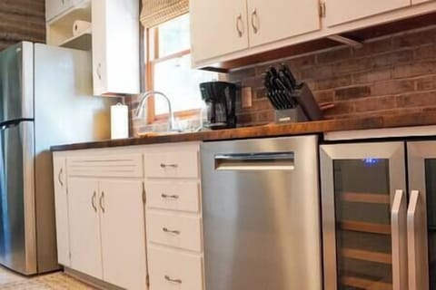 Ce841b26 aaa2 4c12 a40f e5bdc72ff2bd