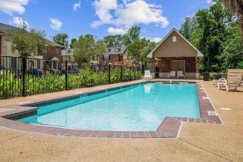 0c1f1f5b-4420-40e8-844c-95aceedfad95