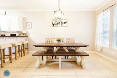 b093144f-7c17-4e61-90f9-7d534bce71fa