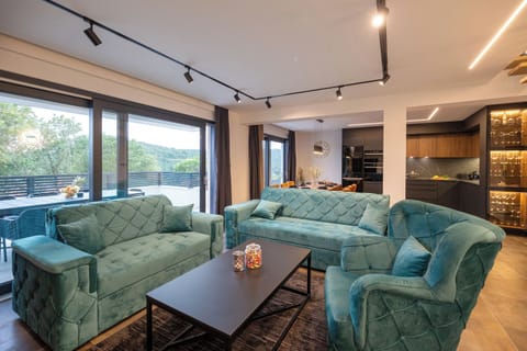 Living and dining room