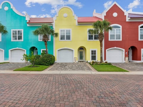 Exterior - Parking for Two
