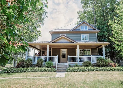 Bonnieheath Estate Farmhouse