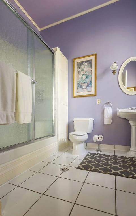 Josephine room private bath