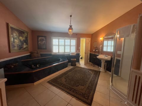 Sheherazade Bathroom