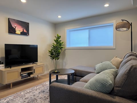 Settle in and relax in this bright, cozy space
