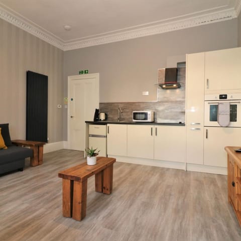 Apartment, Smoking | 1 bedroom