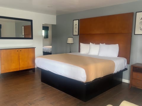 Deluxe Double Room | Free WiFi