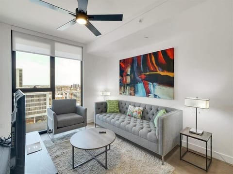 Downtown Phoenix Phoenix 1 Bedroom Living Room