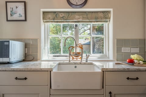 Ground floor: A view to the garden