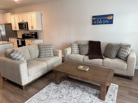 COZY RELAXING LIVING ROOM