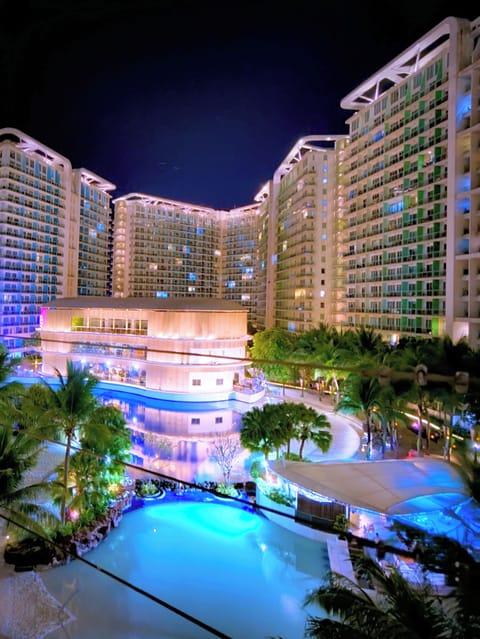 Comfort Condo, Balcony, Beach View | Terrace/patio