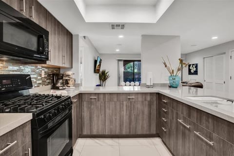 Fully equipped kitchen