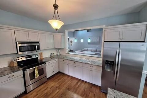 65ade7bc 1f62 443b b3b7 017d20e6bb0b