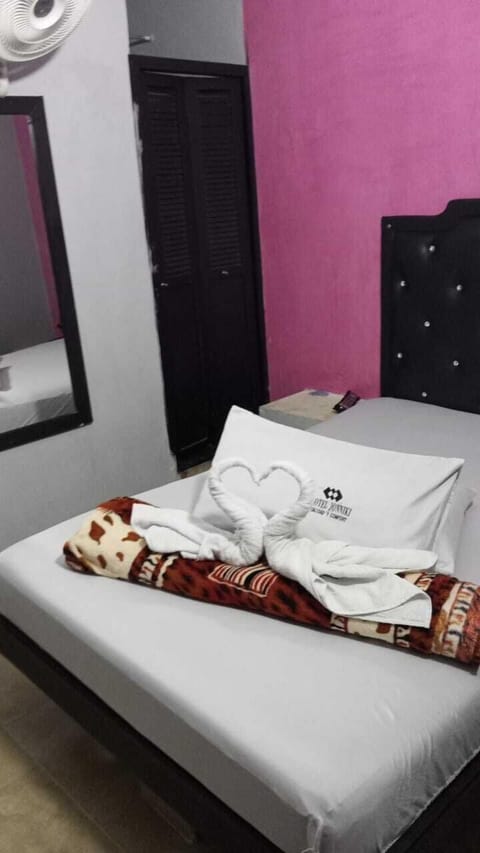Basic Double Room, Mixed Dorm, Non Smoking