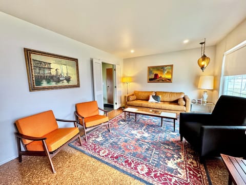 Welcome to Retro Refuge on Woodstock Drive!