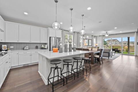 Fully Stocked Kitchen
