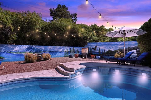 Beautifully painted mural wall as the backdrop to the upper pool area.