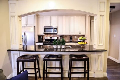 House, Multiple Beds, Pool Access, Pool View (Destination #10) | Private kitchen | Electric kettle