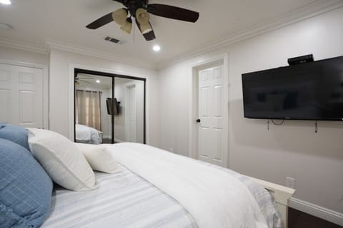 House, Multiple Beds, Pool Access, Pool View (Destination #22) | 5 bedrooms, individually decorated, individually furnished, bed sheets