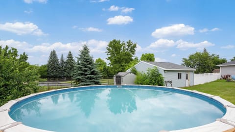 Beautiful Open Pool