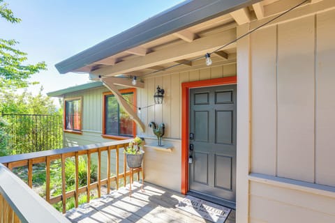 Fair Oaks Vacation Rental | 2BR | 1BA | 850 Sq Ft | Step-Free Entry