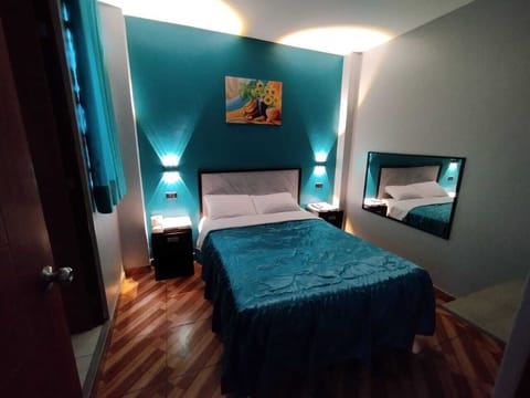 Traditional Room, 1 Double Bed, Non Smoking, Private Bathroom | Down comforters, laptop workspace, free WiFi
