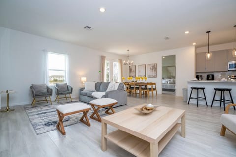 House | 4 bedrooms, high-speed internet