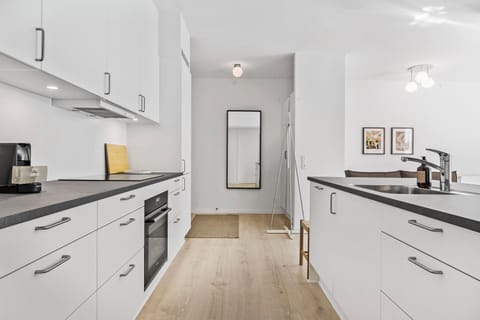 Nespresso machine included