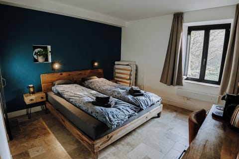 Room, Courtyard View | 1 bedroom, desk, laptop workspace, free WiFi