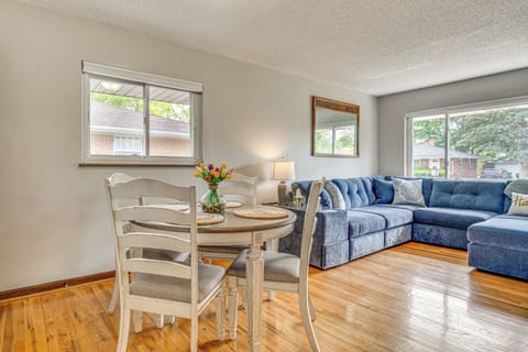 House (3 Bedrooms) | Interior