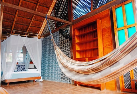 Family House | 4 bedrooms, in-room safe, WiFi (free), individually decorated