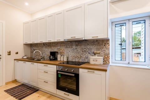 House | 3 bedrooms, desk, Internet