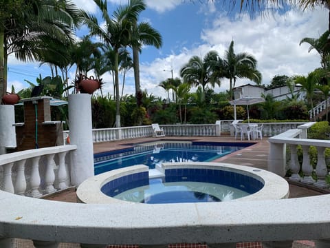 15 outdoor pools
