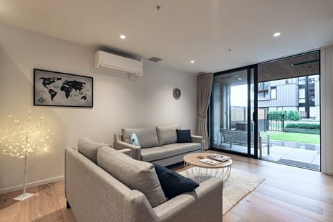 Open plan lounge with Aircon and heating