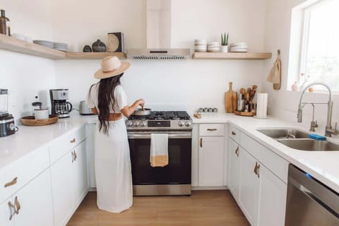 Chef's kitchen stocked with all the essentials (and more) 